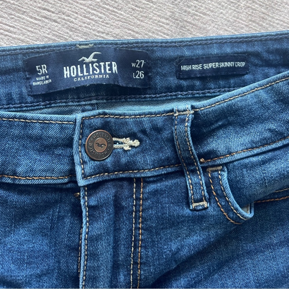 Hollister High Rise Super Skinny Crop Jeans